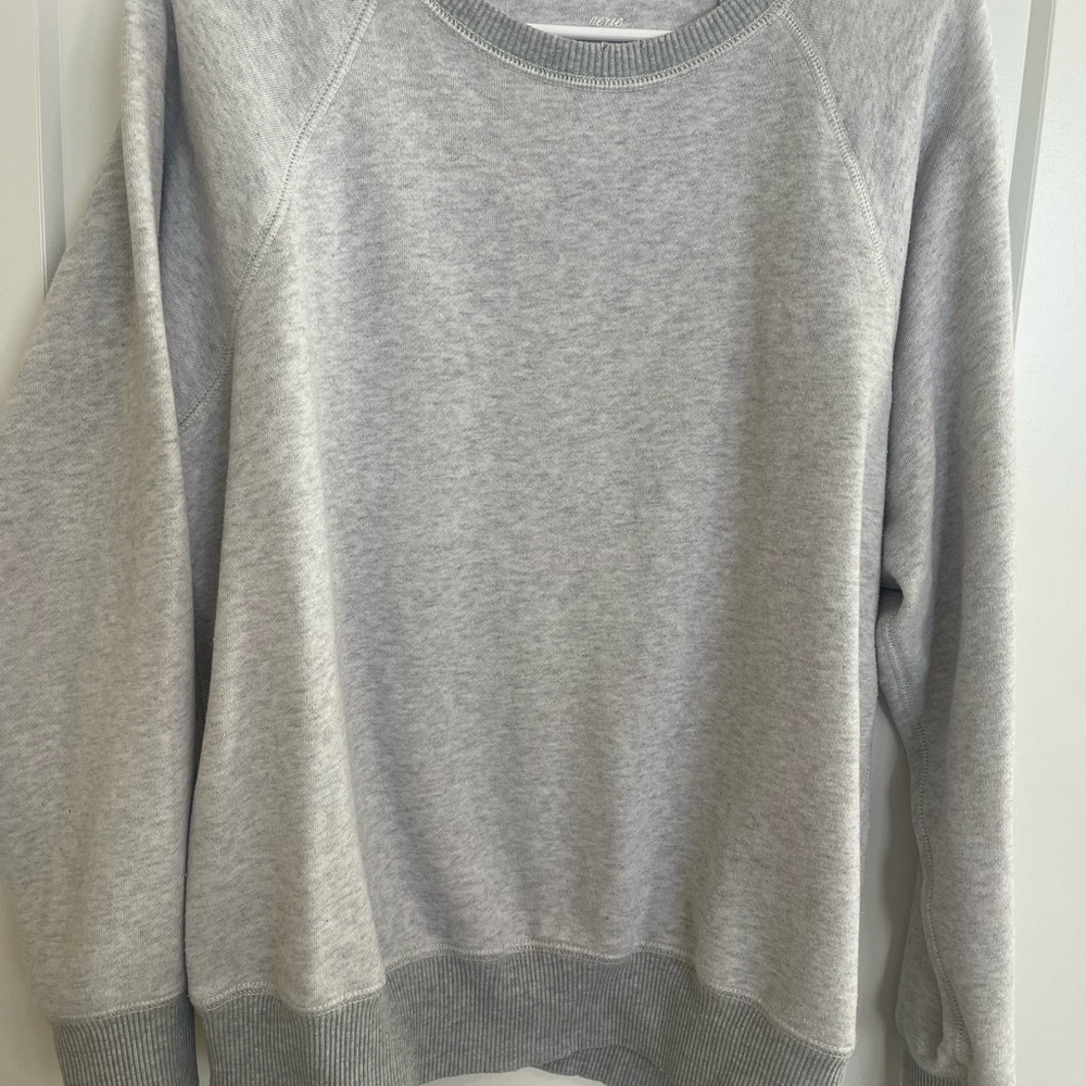 Aerie Oversized Grey Distressed Crewneck Women’s XS